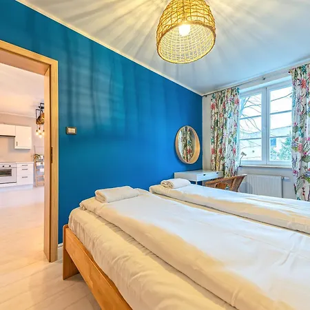 Hm - Valor * Sopot